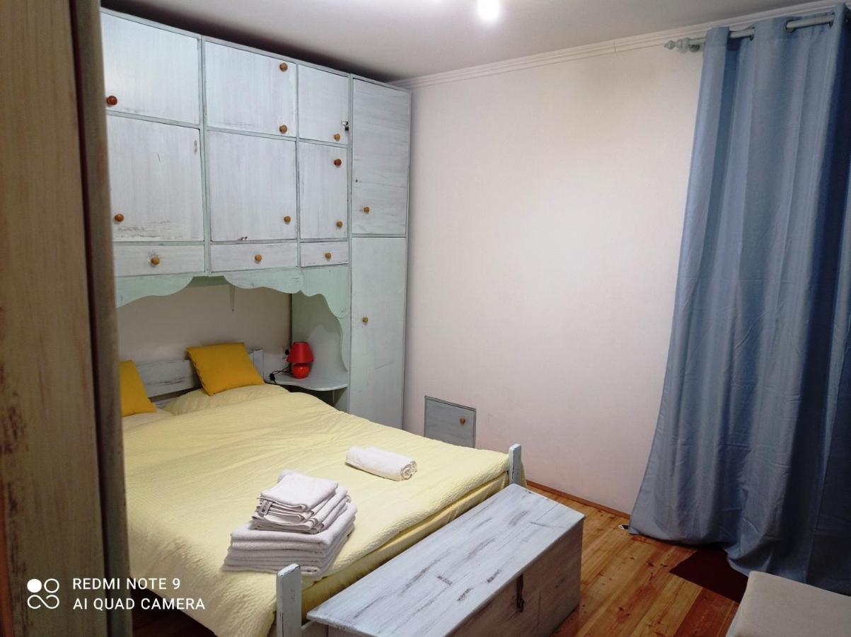Apartment & Saint John *